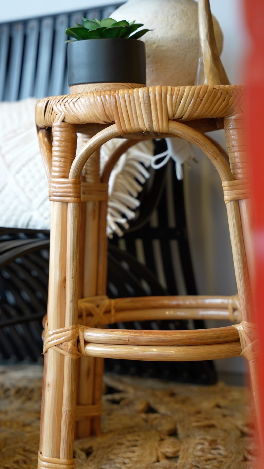 Instagram post from balthazar.deco. This post is in position 5.